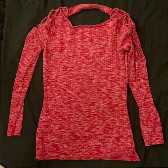 Guess Top - Picture 1 of 1